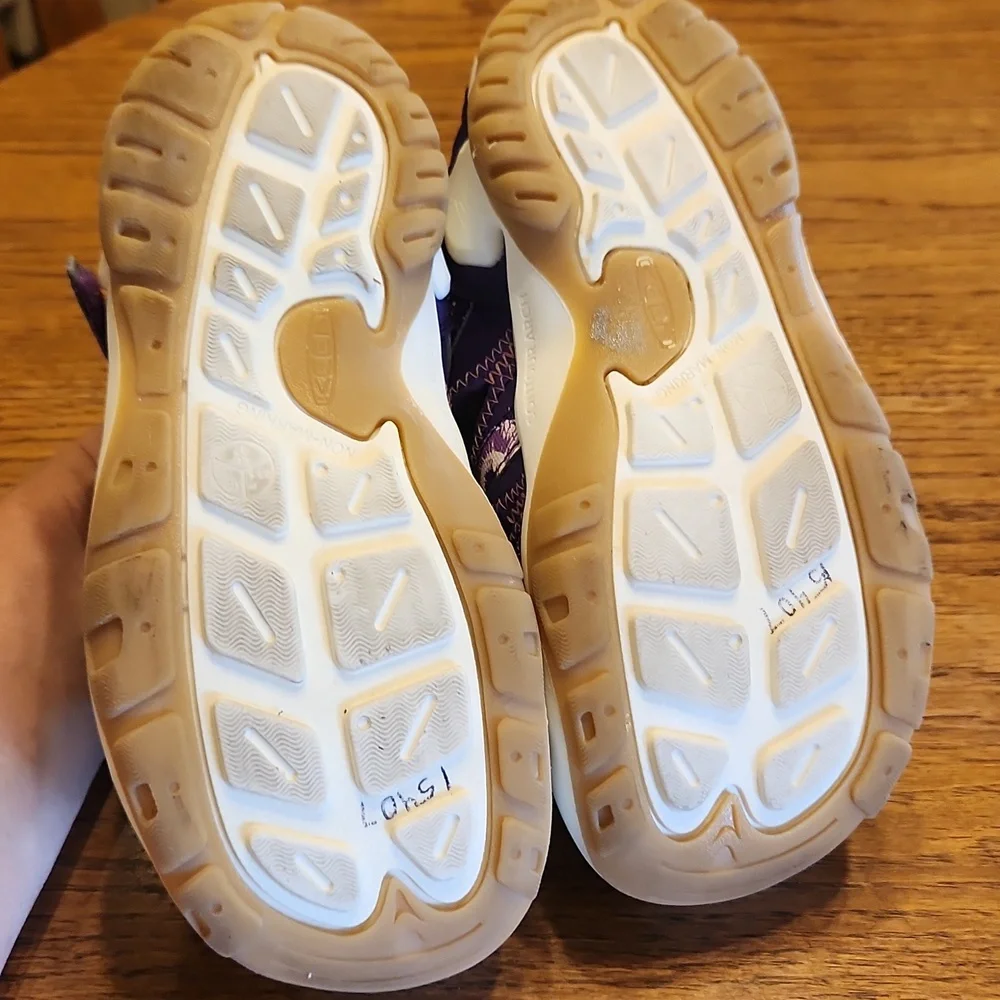 Keen Closed Toe Fisherman Comfort Purple Sandals Size 5